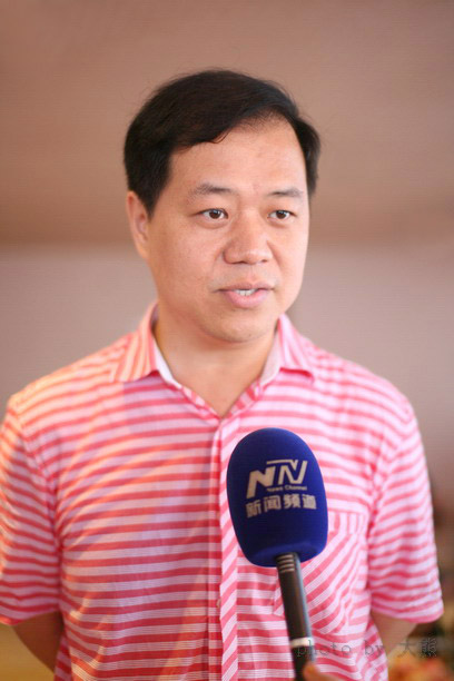 蒋辉董事长接受记者采访